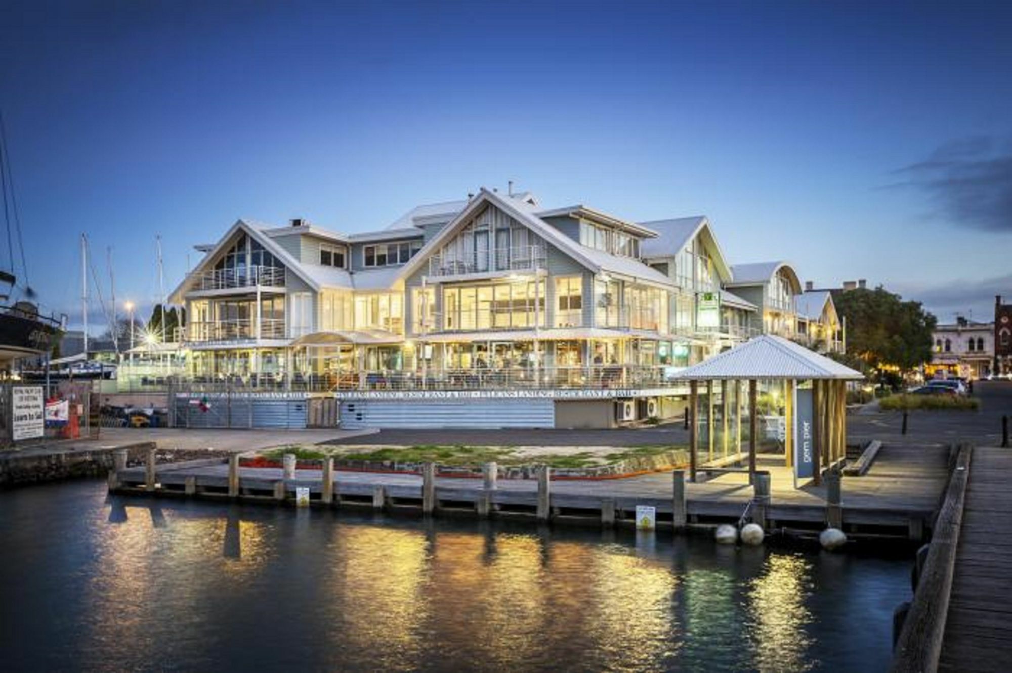 Aligned Corporate Residences Williamstown Eksteriør bilde